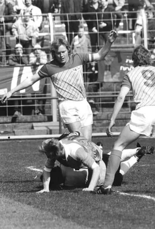 Union-Angreifer Ralf Sträßer im Oberligaspiel im April 1987 gegen den FC Karl-Marx-Stadt